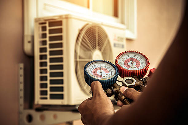 Professional Ac Installation technician working in Chimney Rock, NC